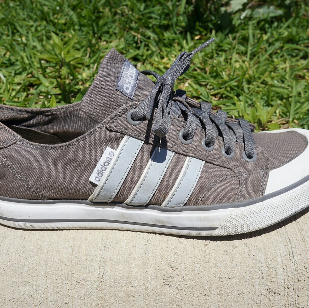 ADIDAS - Picture 3 of 8